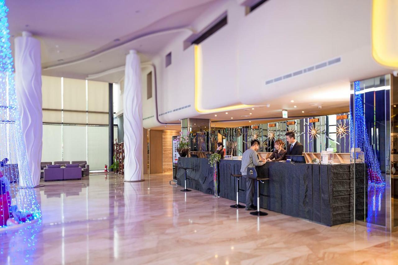 Look Royal Resort Chiayi City Exterior photo The lobby of the hotel